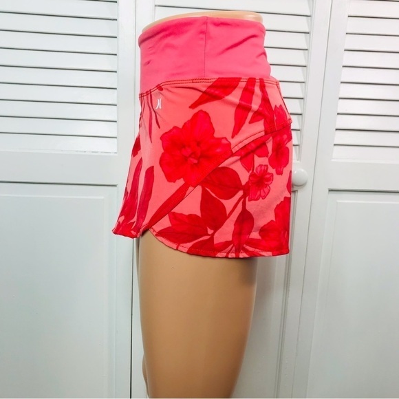 2/$25 HURLEY Pink Tropical Print Running Shorts Size Medium - Picture 3 of 6